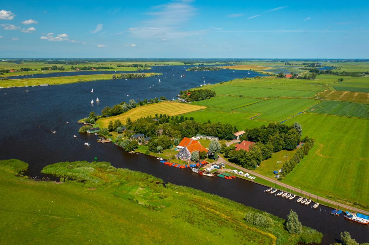 Pean-Buiten Waterlodges Nes  Eksteriør bilde