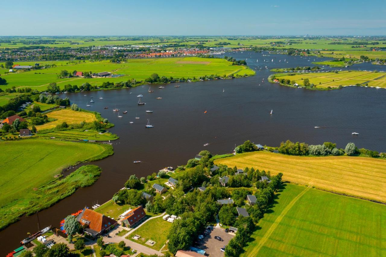 Pean-Buiten Waterlodges Nes  Eksteriør bilde