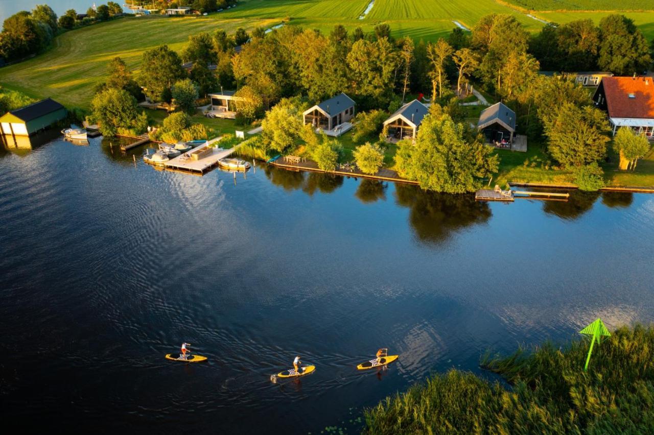 Pean-Buiten Waterlodges Nes  Eksteriør bilde